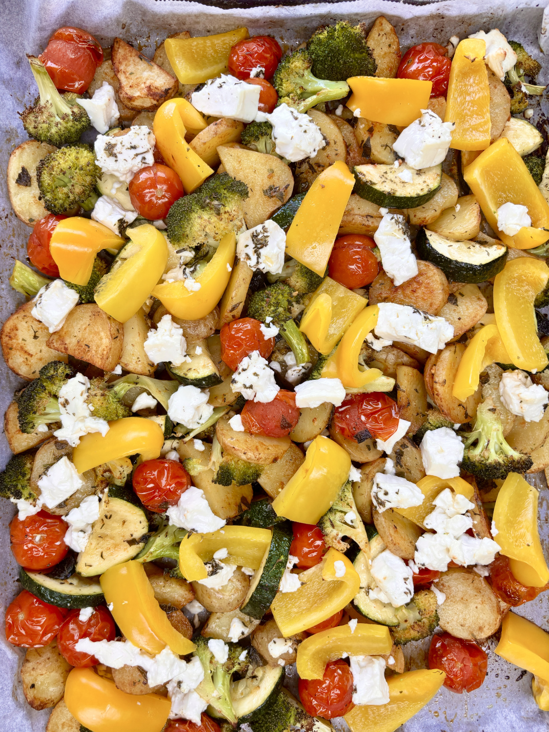 vegetarische traybake met veel groenten